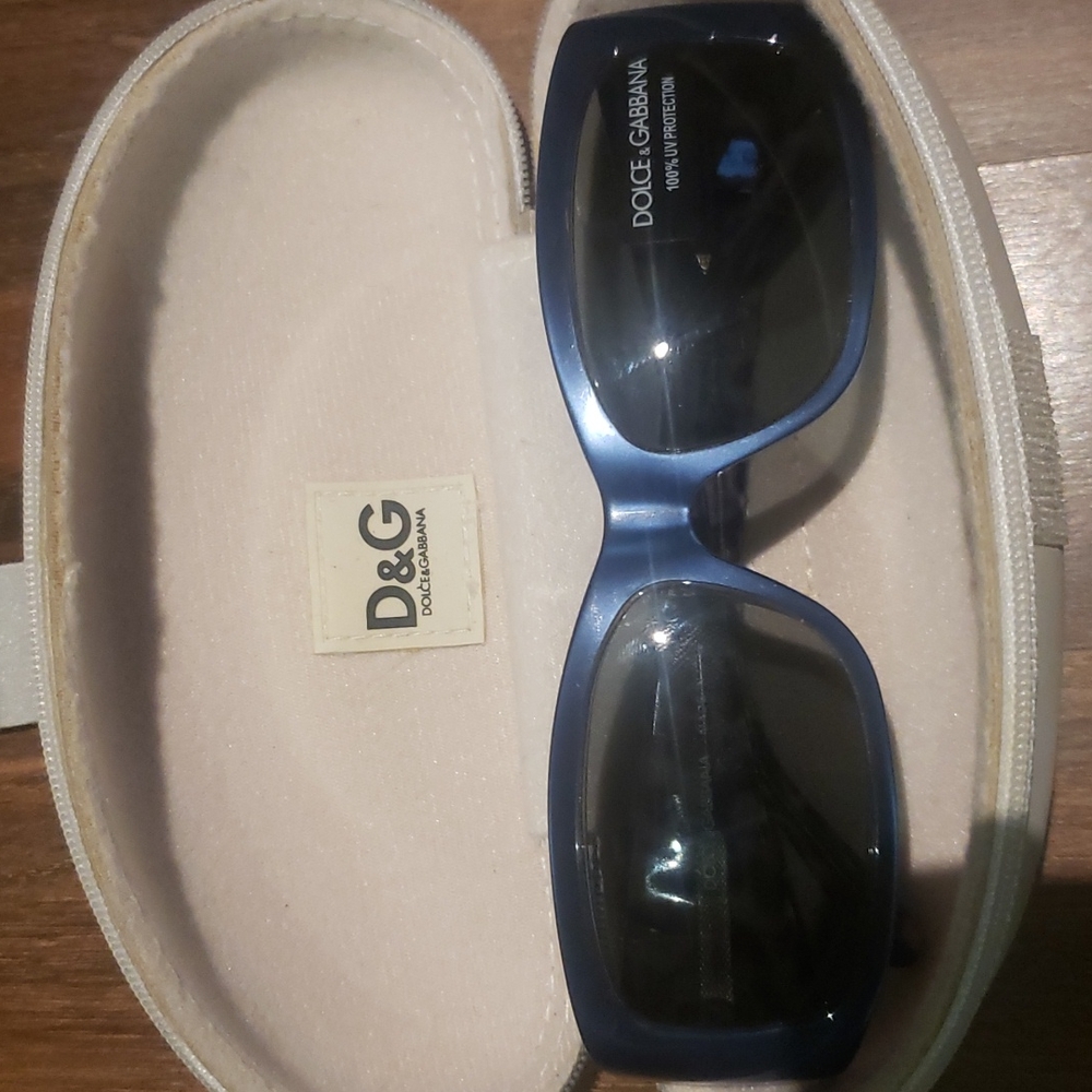 NEW old stock Y2K  Dolce Gabanna Sunglasses Blue Leopard Frame